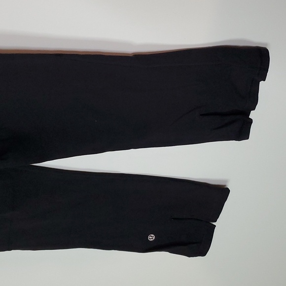 Lululemon black and pink size 6 cropped leggings - Picture 3 of 7